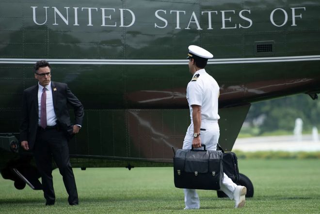 个总统「同款」手提箱只需6万8PP电子游戏每个CEO都需要一(图2)